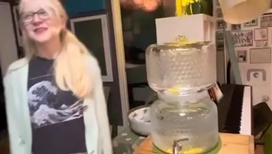 thumb-video_item_X6kB7r