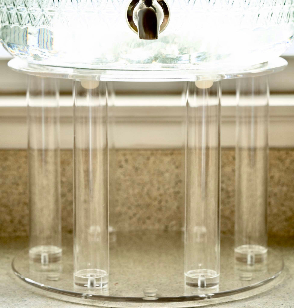 Italian glass 2.5 gallon dispenser from Alive Water - Non-toxic steps